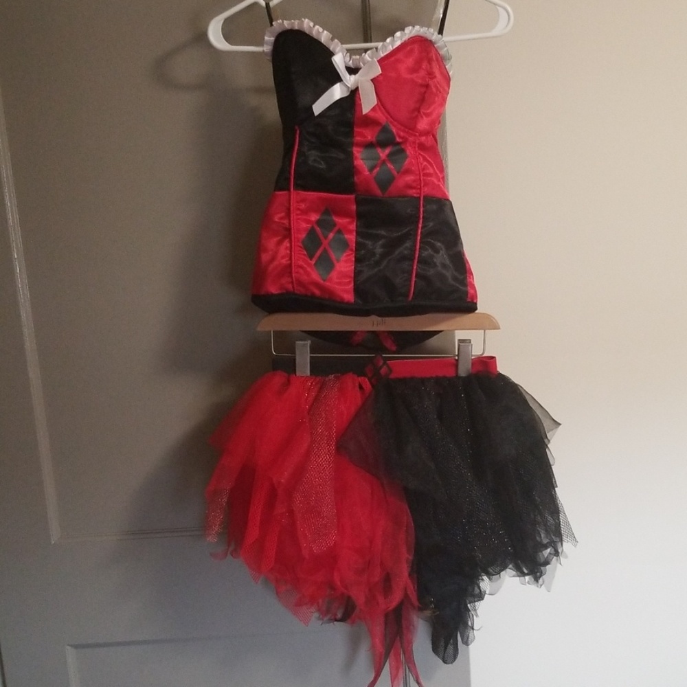UPDATED: Harley Quinn costume-2pc set